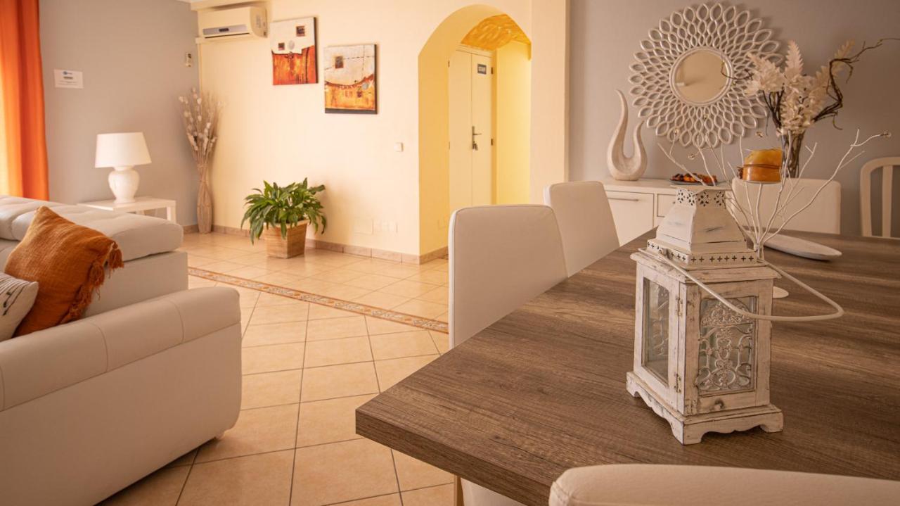 Vila Da Encosta - Private - Heated Swimming Pool - By Bedzy Albufeira Ngoại thất bức ảnh